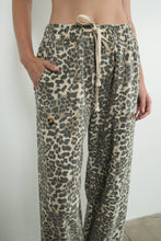 Load image into Gallery viewer, Aaron & Amber Leopard Relaxed Fit Pull-on Pant