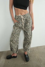 Load image into Gallery viewer, Aaron & Amber Leopard Relaxed Fit Pull-on Pant