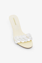 Load image into Gallery viewer, Mother of Pearl Kitten Heel