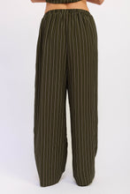 Load image into Gallery viewer, Emory Park Relaxed Fitted Stripe Pant
