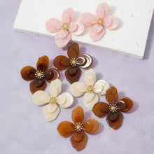 Load image into Gallery viewer, Resin Flower Stud Earrings
