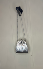 Load image into Gallery viewer, Vintage Silver Chain Purse
