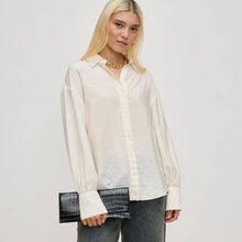 Load image into Gallery viewer, Adelle Croc Crossbody Clutch
