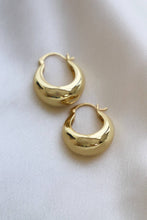 Load image into Gallery viewer, COCO CHUNKY HOOP EARRINGS
