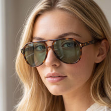 Load image into Gallery viewer, Retro Navigator Aviator Sunglasses With Tinted Lens
