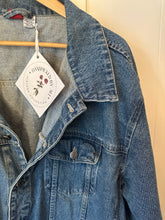 Load image into Gallery viewer, Vintage Lee Denim Jacket
