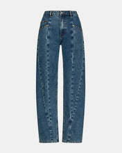 Load image into Gallery viewer, Steve Madden Seamed Sydnee Jean
