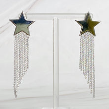 Load image into Gallery viewer, Star Shine Cascade Earrings: Silver
