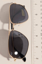 Load image into Gallery viewer, Sporty Wire Aviator Sunglasses
