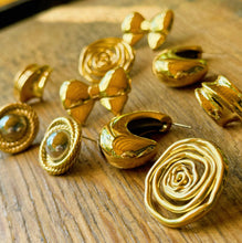 Load image into Gallery viewer, Oh My Gold Swirl Stud Earrings
