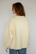 Load image into Gallery viewer, Chunky Juniper Cardigan - Butter
