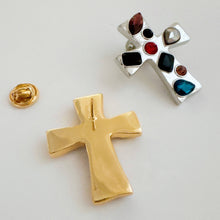Load image into Gallery viewer, Artisan Color Muse Cross Brooch Pin
