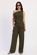Load image into Gallery viewer, Emory Park Relaxed Fitted Stripe Pant
