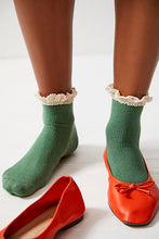 Load image into Gallery viewer, Free People Beloved Waffle Knit Ankle Socks
