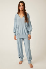Load image into Gallery viewer, Free People Snuggle Season Pullover
