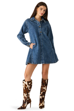 Load image into Gallery viewer, Steve Madden Edith Collard Denim Dress
