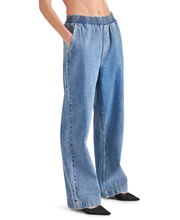 Load image into Gallery viewer, Steve Madden Gilda Pant Pull-On Denim
